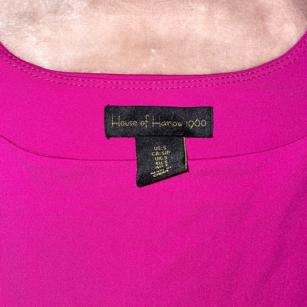 NWOT House of Harlow 1960 Vibrant Pink Bodysuit - Picture 2 of 3
